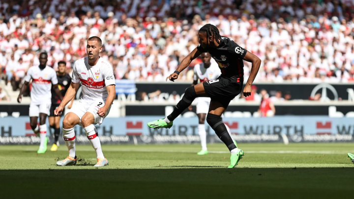 包含里程碑夜莱比锡调整名单，意甲国际比赛日刷纪录，更衣室稳定，团队化学反应显著的词条