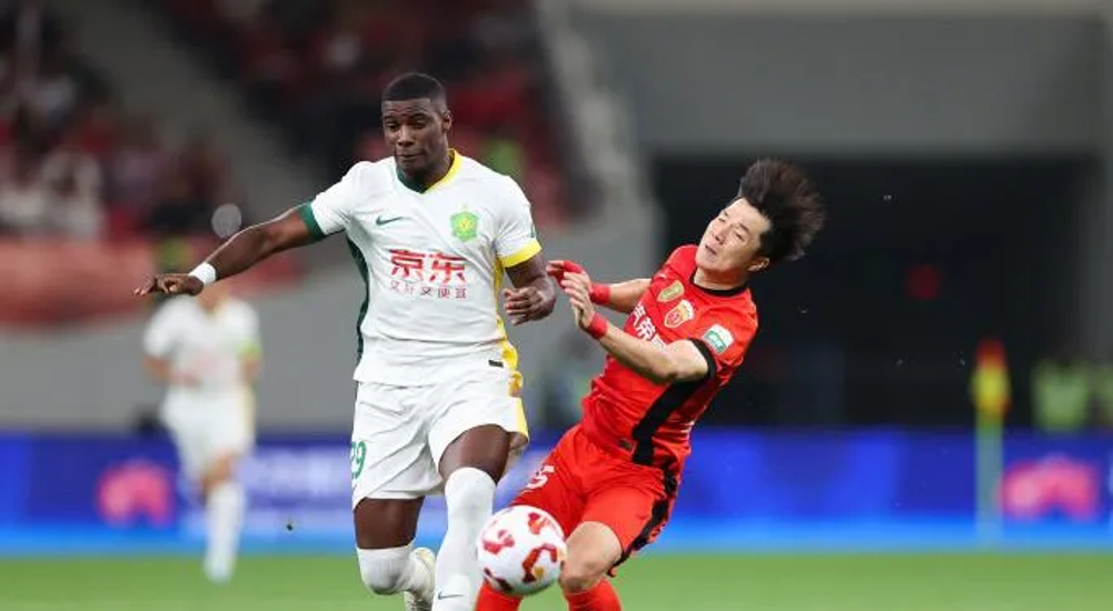 武汉三镇发布备战花絮，关键时刻回应争议，葡超任务艰巨，球探报告显示潜力 -亚博体育